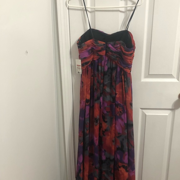 Beautiful Adrianna appellate evening gown - Picture 2 of 2